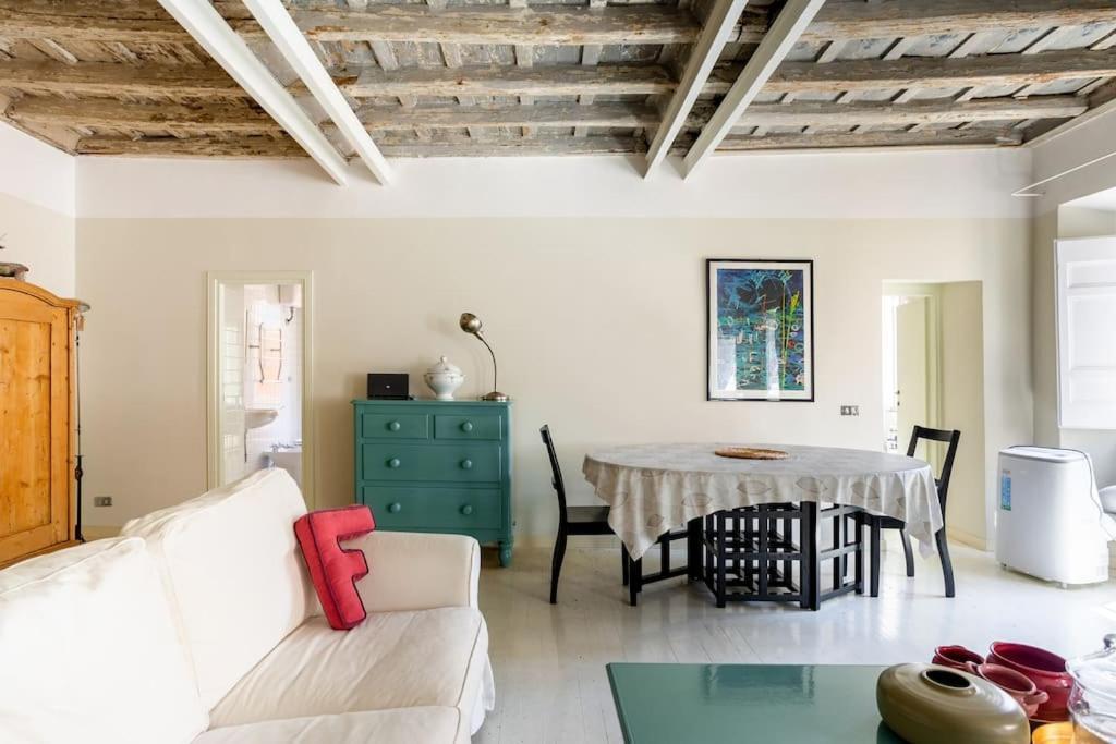 Best Authentic Apartment Monti 5 Mins From Colosseum Exterior photo