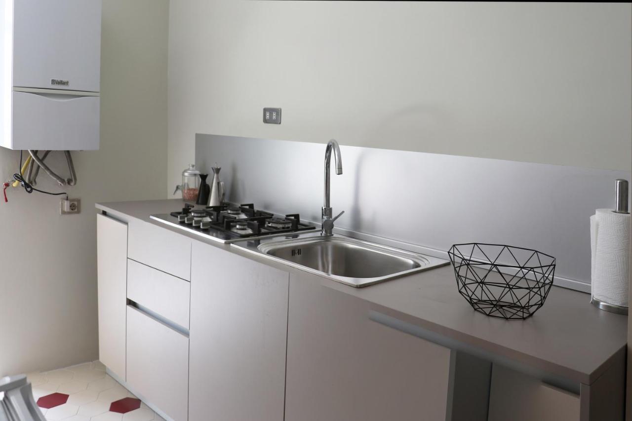 Best Authentic Apartment Monti 5 Mins From Colosseum Exterior photo