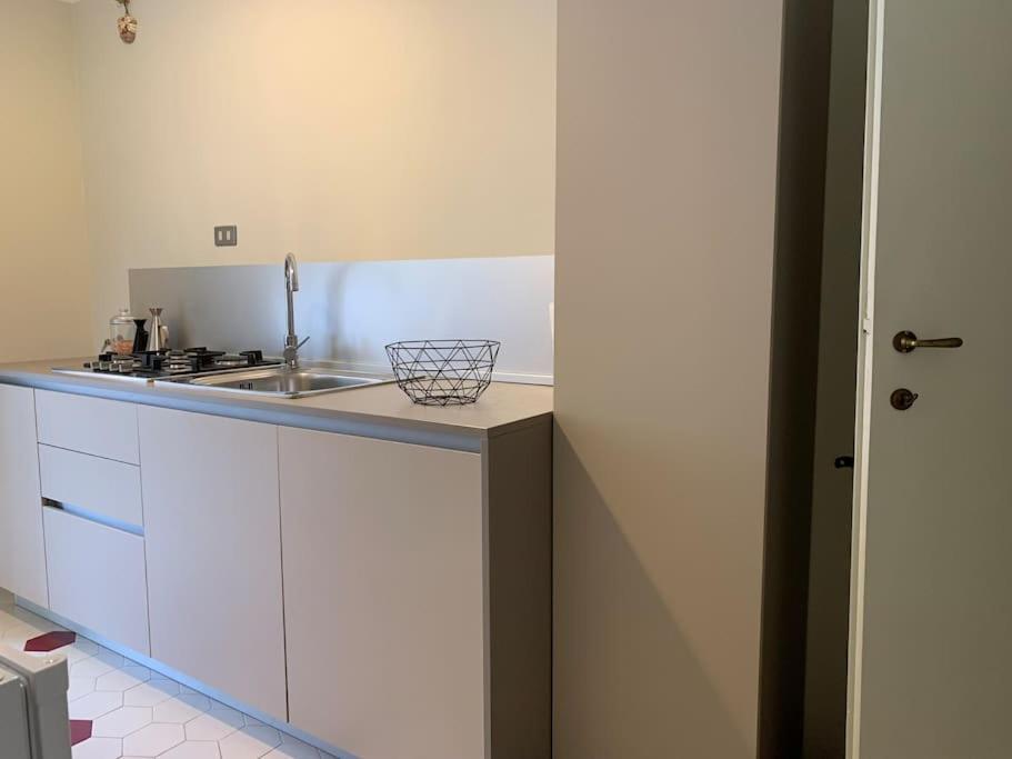 Best Authentic Apartment Monti 5 Mins From Colosseum Exterior photo