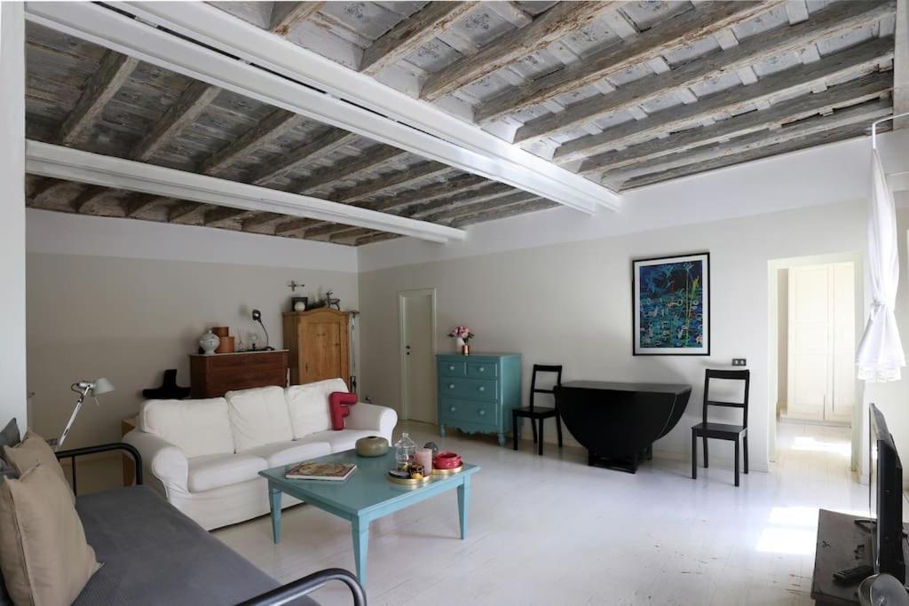 Best Authentic Apartment Monti 5 Mins From Colosseum Exterior photo